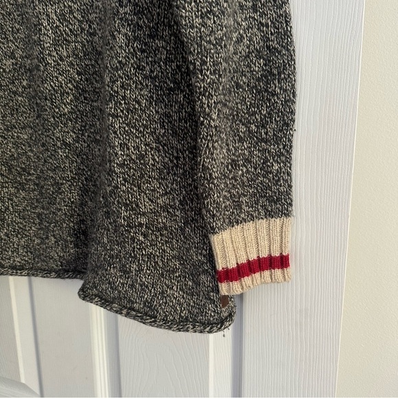 Size M Roots Canada Vintage Wool Blend Cabin Stripe Crewneck Sweater - Picture 5 of 6